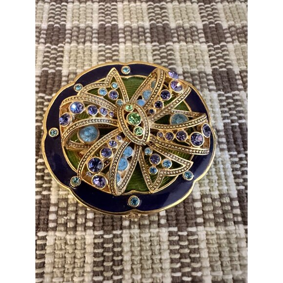 Joan Rivers Gold-Tone Brooch With Multicolored Rhinestones & Enamel 2.5" Diamete - Picture 2 of 14